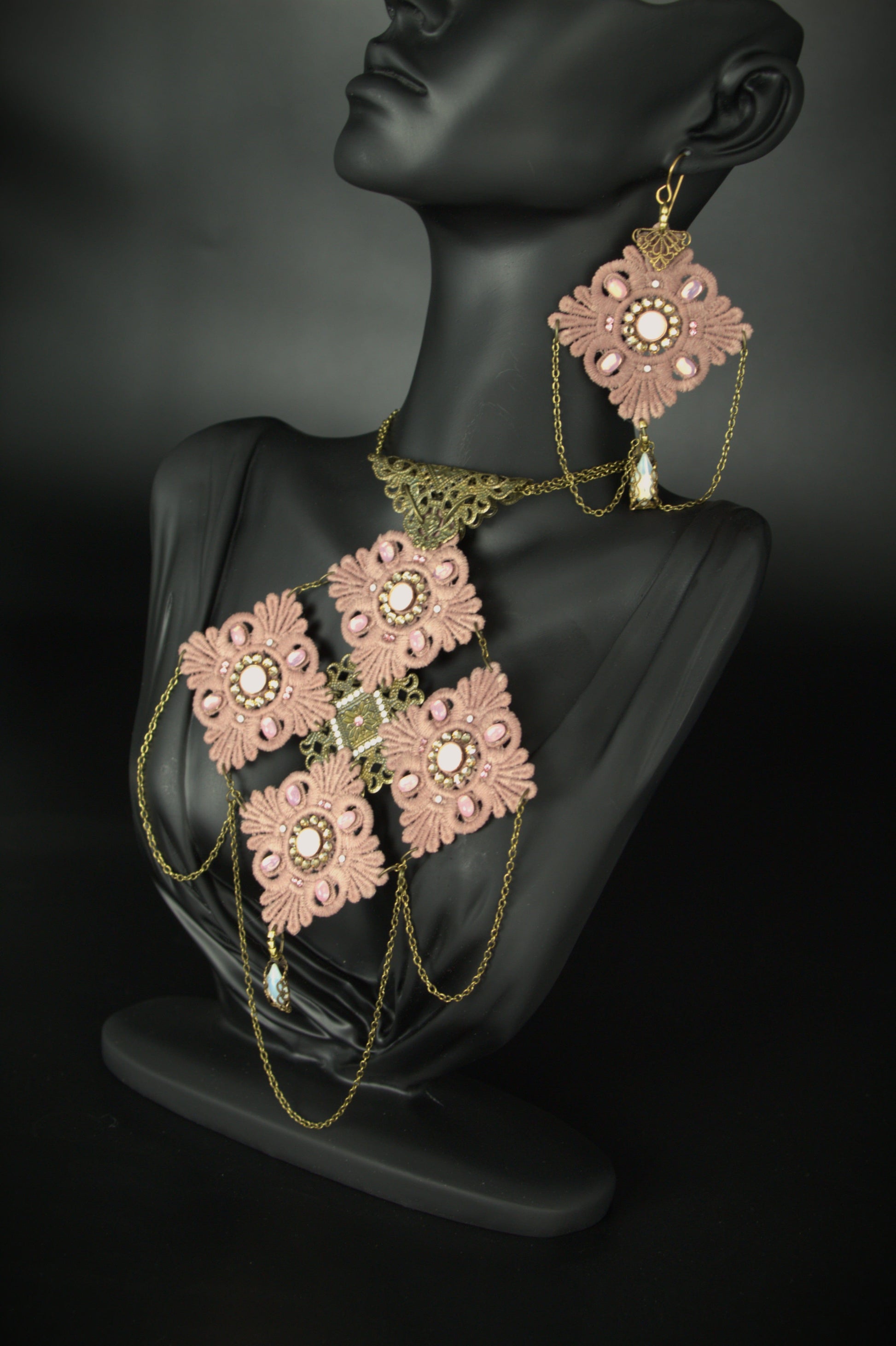 Necklace and earring with taupe lace and white opal and rose opal crystals